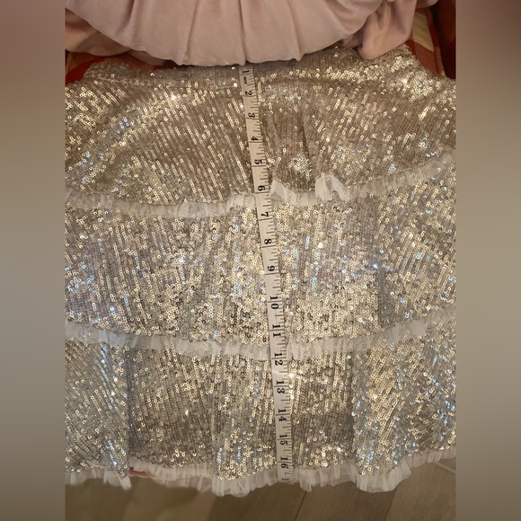 🎀 Endless Rose sequined skirt - XS gorgeous never used Metallic Silver - Picture 6 of 7